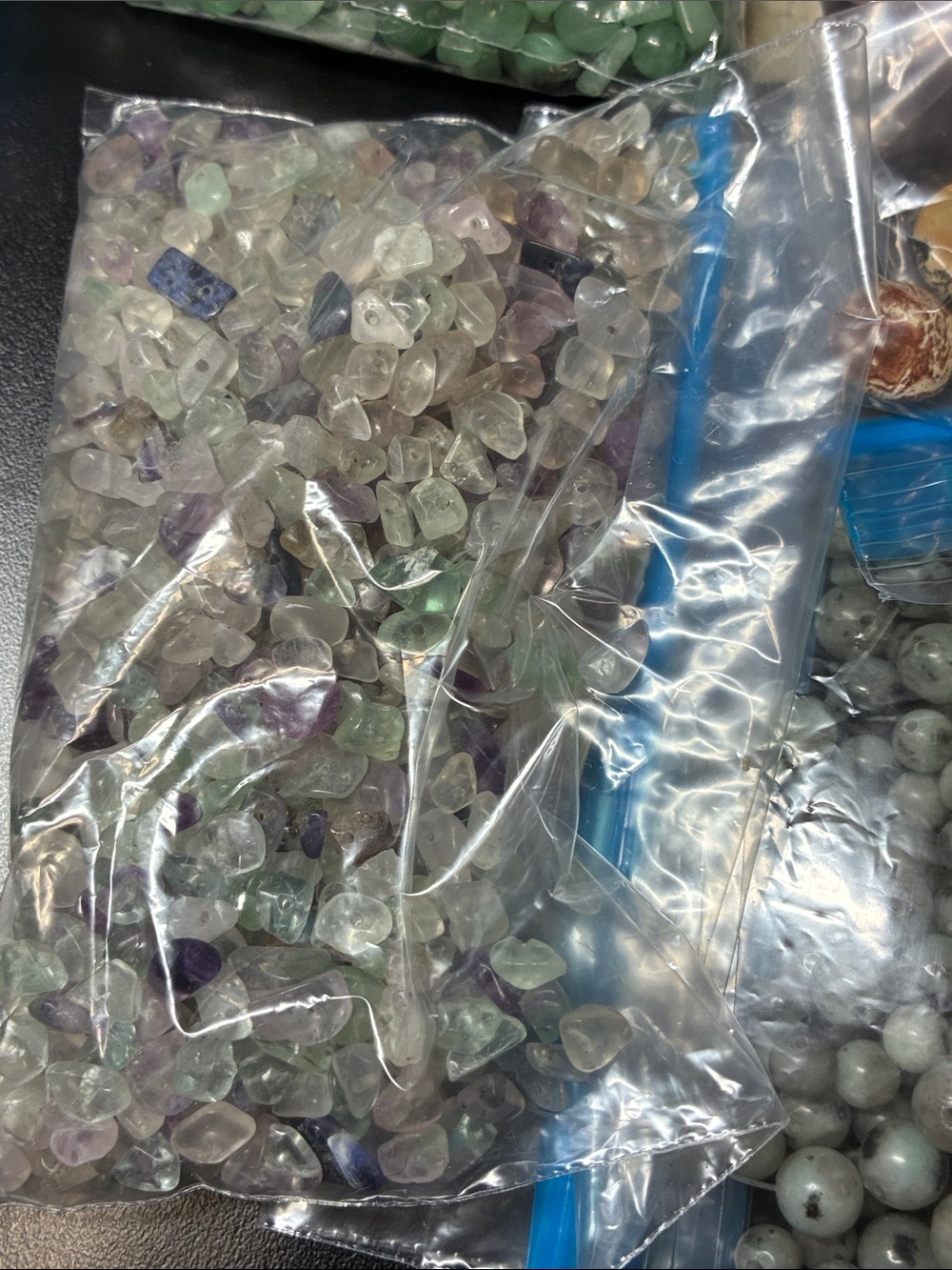 Lot to f 2+ pounds of assorted gemstone beads assorted sizes and colors - Picture 12 of 15